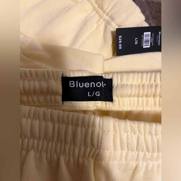 BLUENOTES yellow jogger sweats - Picture 3 of 3